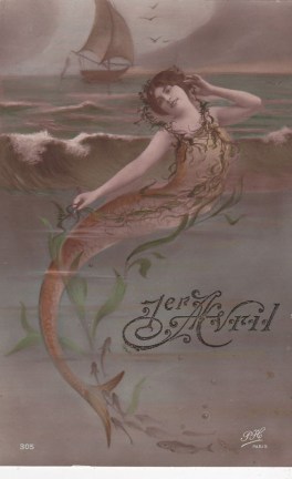 belle-epoque-mermaid-emerges-from-the-sea-circa-1908